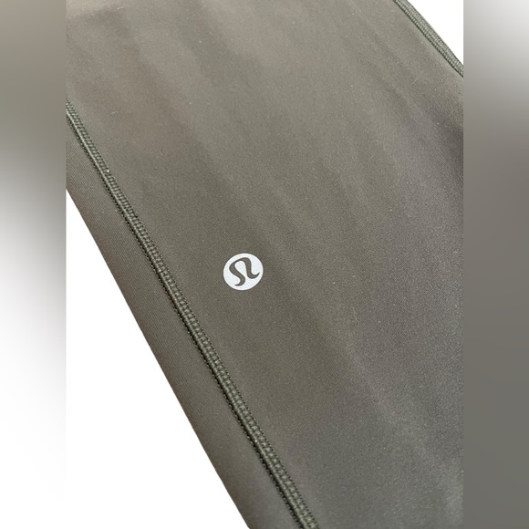 Lululemon Speed Up Crop Mid Rise Athletic Tights Pockets Reflective Size 10 - Picture 3 of 10